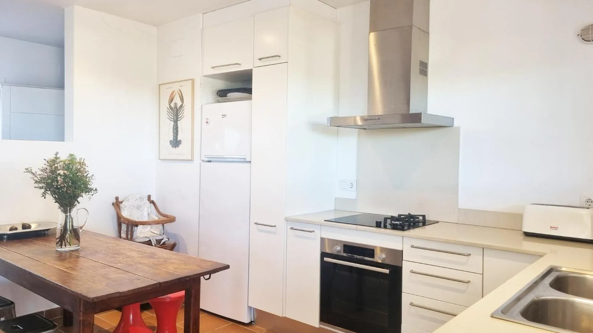 Stylish And Tranquil Villa For 8 People L' Escala
