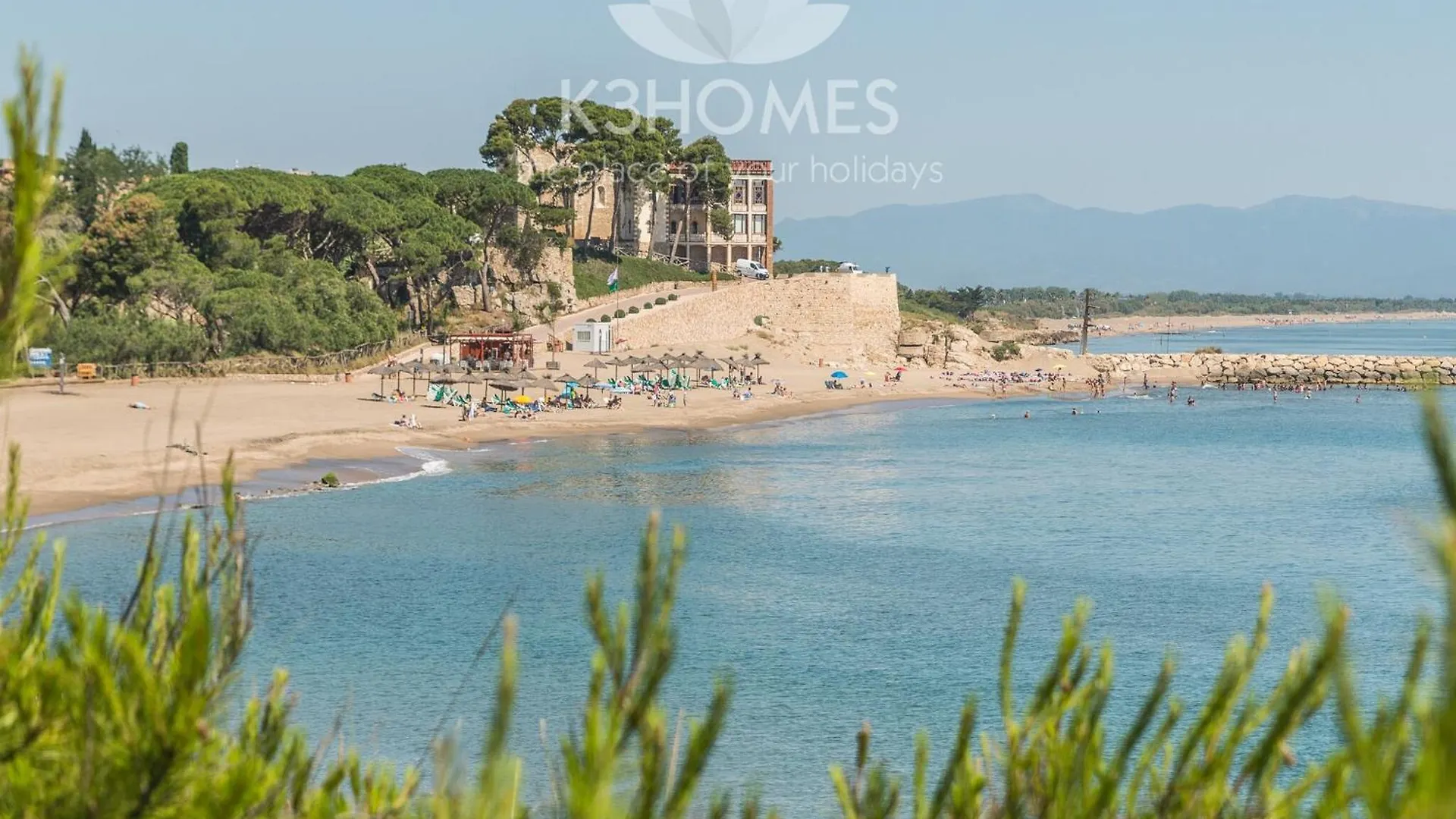 Stylish And Tranquil Villa For 8 People L' Escala