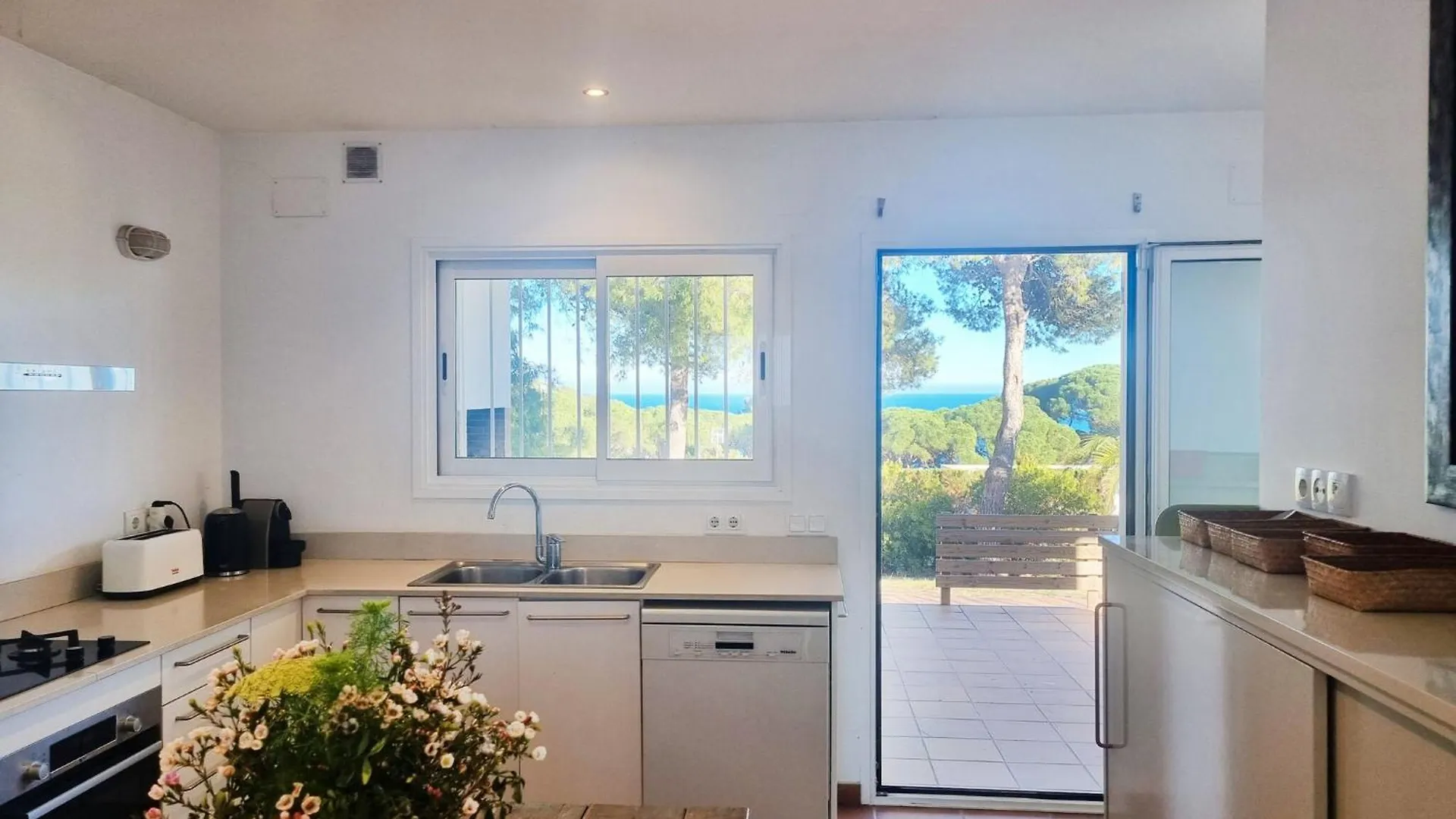 Stylish And Tranquil Villa For 8 People L' Escala Spanien
