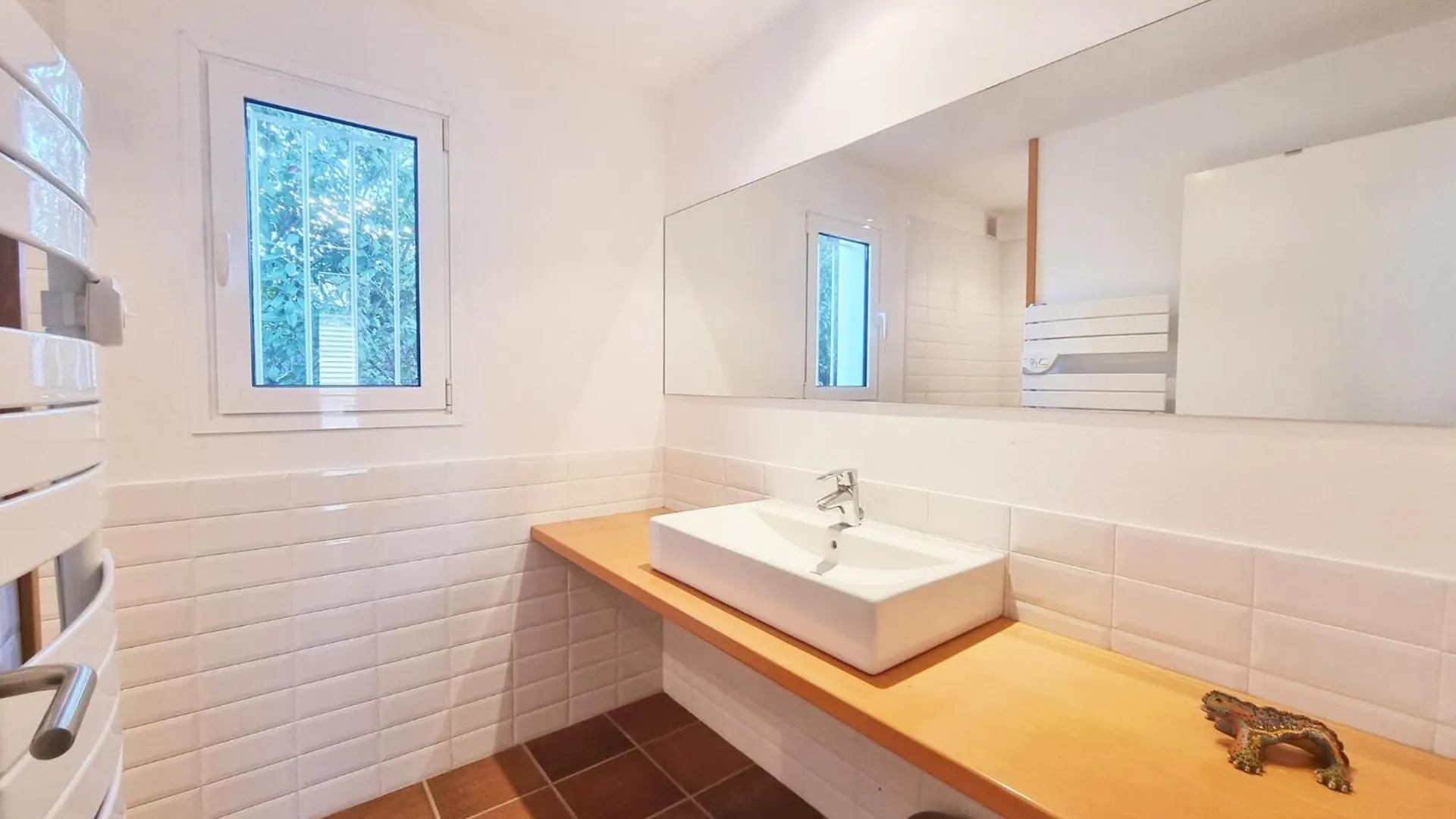 Stylish And Tranquil Villa For 8 People L' Escala